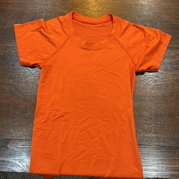 🍑🧡RARE! Orange Swiftly Tech Tee! Size 2! - full length, regular fit!🧡🍑 - Picture 1 of 8